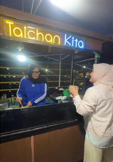 Guys mampir yaaaah . @taichankita.tgr Lok : Samping jembatan Cisadane Kota Tangerang . #satetaichan#taichanviral#rekomendasisatetaichan#taichankita