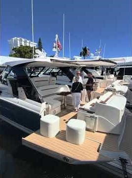 Tiara 39 LS with Fold-Out Platforms – New Model Tour | YachtBuying101.com