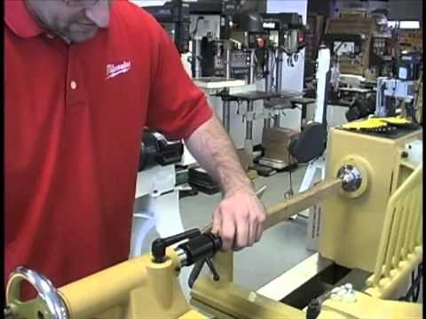 How to Mount a Spindle on a Lathe