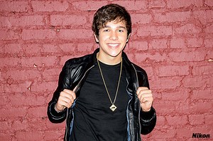 Austin Mahone Announces ‘Mmm Yeah’ Single with Pitbull