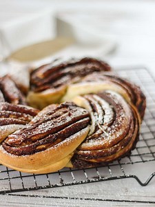 Nutella Twist Bread - Recipes by Carina