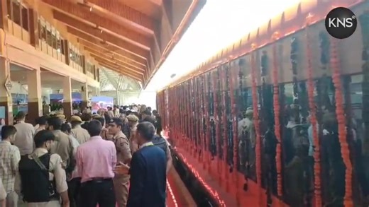 4.1K views · 41 reactions | Cheers, joy, and gratitude echo through the Kashmir as the first train whistles its way into history. People of Kashmir thank PM Modi for turning the dream of railway connectivity with the nation into a reality. #KashmirRailway #PMModi #ViksitBharat | KNS Kashmir | Facebook
