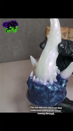 For those interested a snippet from the review - "It's so pretty and I'm so thrilled with how it