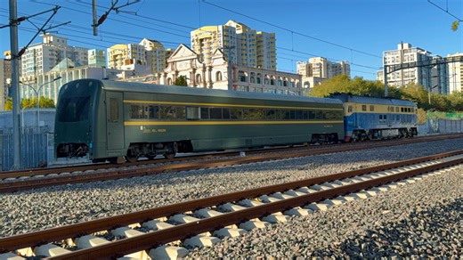 【罕见圆窗儿轨检】“00481次北京朝阳站16道停车”DF4D4121回送上局圆窗儿轨道检查车999288送环标定，通过北京东星联络线机位