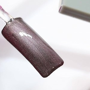 1.8K views · 11 reactions | Nail art doesn’t have to be complicated. With the Shadow Cat Eye Gels you can create beautiful looks with little effort. | ProNails | Facebook