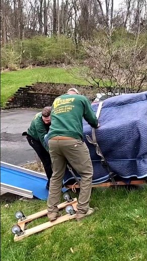 How to Safely Move a Piano Downstairs 💪😎🎹 #piano #pianomoving #pianotutorial