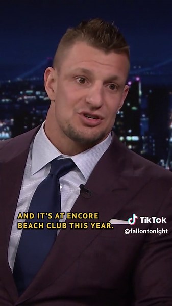 @gronk & @Travis Kelce had a dance-off in Las Vegas 😂 #FallonTonight #TonightShow #RobGronkowski #Gronk #TravisKelce #KickofDestiny #NFL