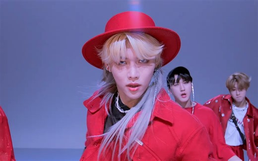 【YouTube千万播放】【Stray Kids】“Thunderous”STUDIO CHOOM 4K舞台