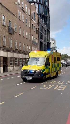 Ambulance Responding in London 🇬🇧