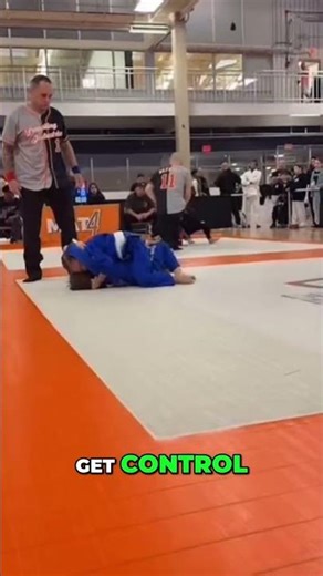 Mastering the Mount: Jiu-Jitsu Control Techniques Revealed! #shorts