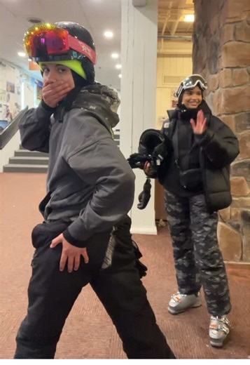 when the cabin/ski trip makes it out the gc #hijabifashion | hijabi