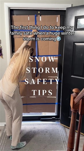 Tomorrow we’re expecting the strongest snowstorm we’ve had in a long time😱❄️ My family and I could lose power and be snowed in😔 These are the things that will help me get through the days of the snowstorm - sharing them with you🙏🏼 #snowstorm #winterstorm #winterprep #safetytips #poweroutage