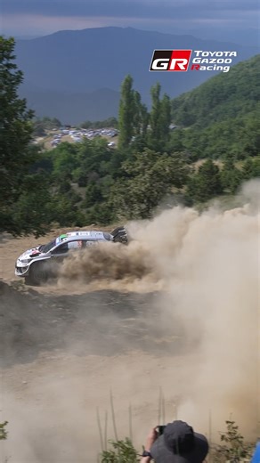 #WRC Rd.7 アクロポリス・ラリー・ギリシャ🇬🇷 最終日Day4、3本のステージを終えて🚗💨💨💨 オジエ／ランデ、エバンス／マーティンが、2-4位✨️ ここまでサバイバル戦を生き残り、上位につけています。 昨日デイリタイアしていた勝田／ジョンストン、ロバンペラ／ハルットゥネン、パヤリ／サルミネンも再出走を果たし、最終日の成績だけで獲得可能なポイントであるスーパーサンデーやパワーステージを狙って走行中。 このあと20:15から、最終のパワーステージが始まります。 コメント💬で熱い応援をお願いします!!! Liveタイミング・Live配信など関連リンク集 https://toyotagazooracing.com/jp/wrc/#latest_round_links #TOYOTAGAZOORacing #PushingTheLimitsForBetter #WRCjp #AcropolisRally #GRヤリス TOYOTA / トヨタ自動車株式会社 | TOYOTA GAZOO Racing