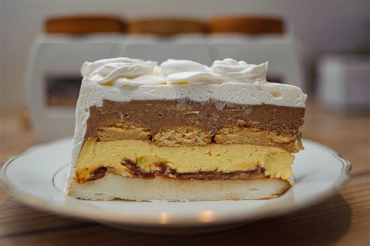 Kako se pravi BINGO TORTA? Raskošna je, izdašna i bogata, a zapravo vam ne treba mnogo vremena i veštine