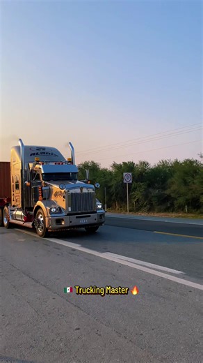 Mexican Trucking Community: Traileros de Corazón