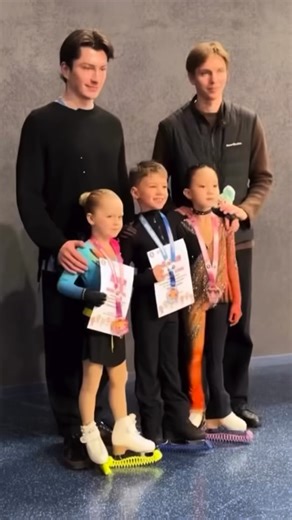 Figure skating kids on Instagram: "The sound of the jumps 🤌🏻⛸️ @figureskating.kids"