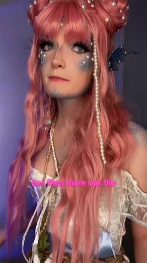 The bite of ‘87…. #empiressmp #ldshadowlady #lizzie #oceanqueen #mcyt