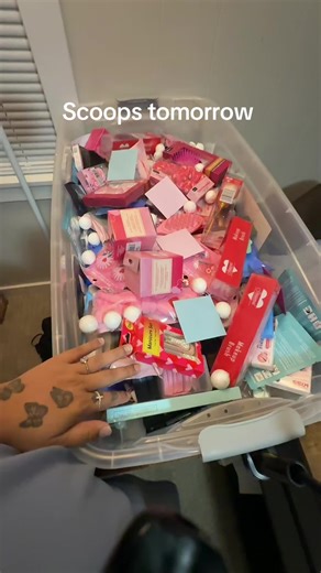 Skye (@skyesimms2)’s videos with original sound - Skye