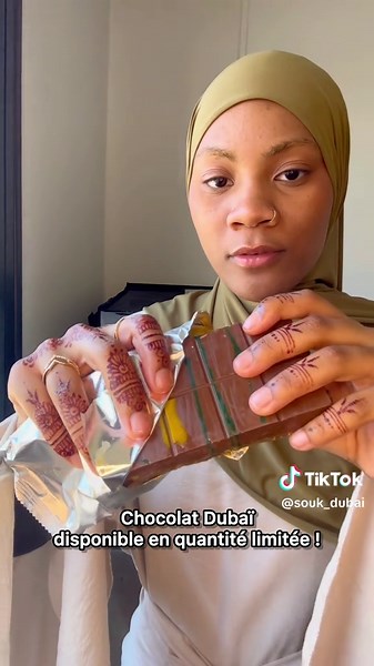 Disponible sur notre site www.souk-dubai.com à 13,90€ en quantité limitée ⏳ Click&Collect sous 2h à Villepinte #chocolatdubai #degustation #soukdubai #pistache #kunefe