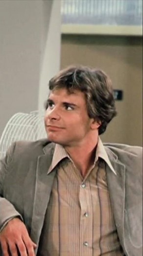 Tom Hanks Reflects on Bosom Buddies — Long Before Stardom | Studio 10