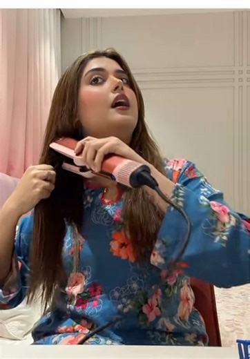 Kanwal aftab review about dyson air straightner #kanwalaftab | dyson air straightener