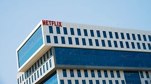 Dave Chappelle Backlash: Disgruntled Netflix Employees Stage 'Team Trans' Walkout To Protest "Transphobic" Special 'The Closer', Also Target CEO Ted Sarandos - Daily Soap Dish