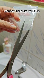 1.2M views · 5.5K reactions | Trick to take your toothbrush with you when you travel and prevent them from getting filled with bacteria! #reelsfbシ #fbreelsfypシ゚ #creativeidea #tips #home | viyofoood | Facebook