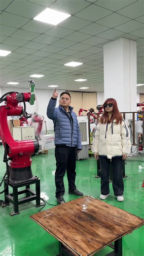 painting robot#industrialrobot #factory #sixaxisrobot #automatic #painting