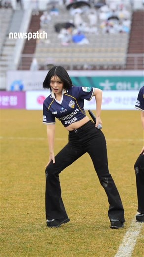 Girl group Eleven (E11iVYN) Asan FC home game opening ceremony celebration performance - 260302 #...