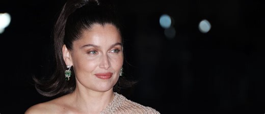 "L'enfant suit vos attitudes" : Laëtitia Casta, fière de sa fille Sahteene Sednaoui qui est devenue... mannequin ! - Télé 2 Semaines