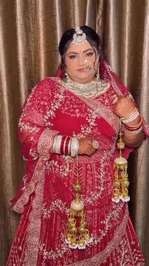 Pankaj Sharma on Instagram: "Osm bride 👰🦋🦋#######realkarofeelkaro❣️🔥😜😠✌️💙 #######viralreels ######kirti ######viralvideos ############akhnoor ##########followandshare ######massage"