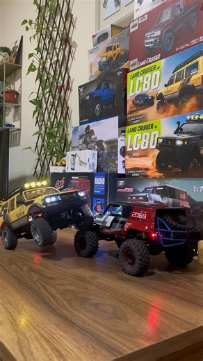 LC 80 vs Ford Bronco #rccrawler #rccar #youtubeshorts #youtubeviral