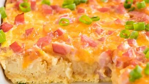 BREAKFAST HAM CASSEROLE