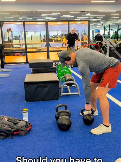 Should you have to clean up your weights ⁉️ Who’s in the wrong here? 🤔👀 #genesishealthclubs #gym