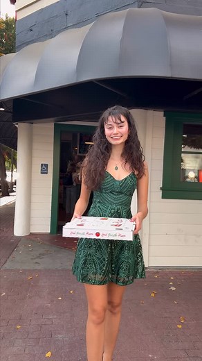 Store model AND poster child for the best work life balance? Bella does it all 😌 She had a very important assignment last week of finding the best slice of pizza in Downtown Chico and she delivered while looking her best ✨ Thanks to @bodegasliceshop for keeping Anika Burke workers fed so we can focus on dressing up all around downtown 🫶🏼 #anikaburke #downtownchico #shoplocal | Anika Burke