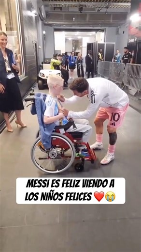 El amor de Messi por los niños es único ❤️😭 #futbol #messi #intermiami #argentina