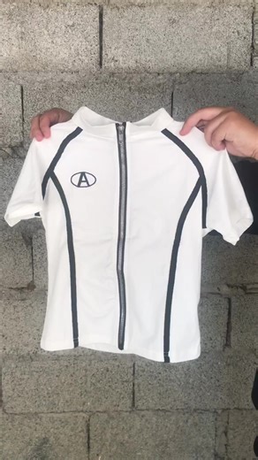 Stylish Collar Top for Your Wardrobe