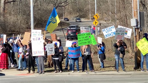 Protesters outside his Cincinnati house angered JD Vance: What we know