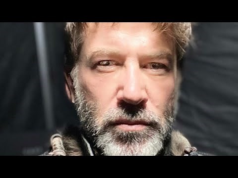 Joe Flanigan in Apple TV’s SEE Part 1 of 3