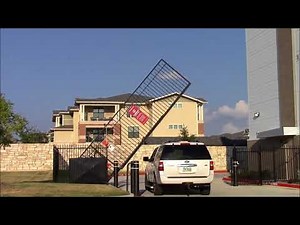 Ohioan style Pivot Gate