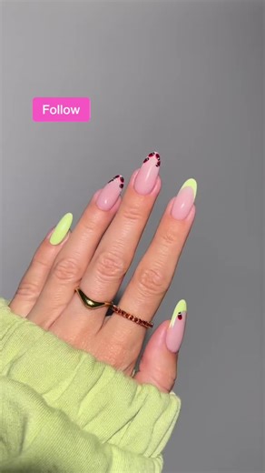 Learning nail art one design at a time. This beginner nail design uses basic polish techniques anyone can try. No tools, no pressure, just practice. #beginner nail art #easy nail designs #diy manicure #learn nail art #nail polish practice art for beginners nails tutorial home nails design ideas