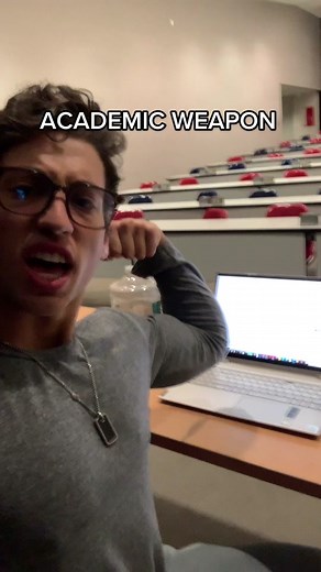 October LSAT you’re mine #gymtok #bodybuilding #college #academicweapon #lsat