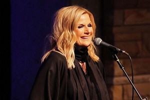Trisha Yearwood Encourages Women in Country Music to Be 'Unique': 'Don't Be Afraid to Be Yourself' (Exclusive)
