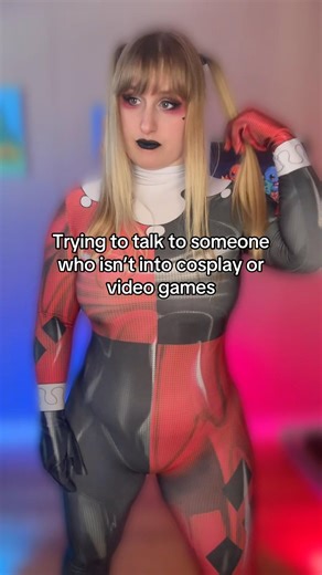 Sometimes it’s hard to be normal! 😅 #harleyquinn #harleyquinncosplay
