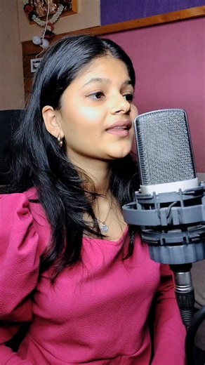 Khushi Singer | Pyar do pyar lo #trending #viral #funny #ɴᴇᴡʀᴇᴇʟ #livesinging🎤 | Instagram