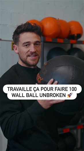 Excuse My French Training | Coaching & Programming🇫🇷 | Les wall balls sont sous-cotés. On pense souvent seulement à deux choses : 👉 descendre sous la parallèle 👉 toucher la cible Mais ça, ce... | Instagram
