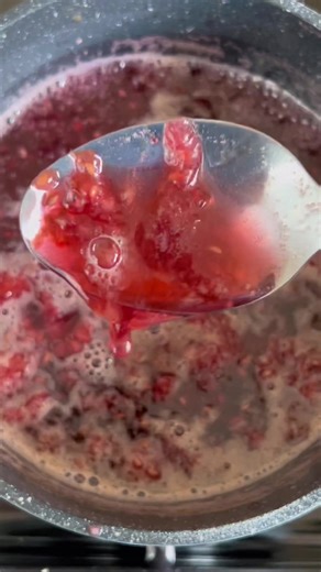 Elevate your drinks🍸 and desserts with this homemade raspberry simple syrup! 🍹Simple syrup is a must have when making cocktails at home. I use it as a sweetener in many of my cocktail and mocktail recipes. I'm always using berries in my drink recipes, so this homemade raspberry simple syrup gives it more of a berry flavour than the regular. Of course its so simple to make! 😉 ~ Bring to a boil 1 cup of sugar and 1 cup of water, add 1 cup of raspberries and lower the heat. ~ Simmer until raspbe