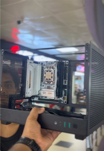 এই PC টা দেখে সবাই ভুল করে… 😳 #itx #itxpcbuild