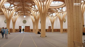 Tune in this Friday on Islam Channel for Your Local Your Local Jumu'ah. In this week's episode, we visited Cambridge Central Mosque, Europe's first Eco-Friendly Mosque. We spoke to Founder Shaikh Abdal Hakim Murad about the idea of having an Eco-Friendly Mosque and to what inspired some of the grand architecture. We also met some of the local community to share their views of the Mosque. Friday 17th January at 11:15 am and Repeat at 9:30 pm Sky 737, Virgin 838, Freeview 264 or online at www.isla