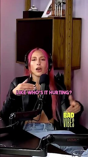 Astrology Girl Is PISSED Men Make Fun Of Her For Believing In Magic